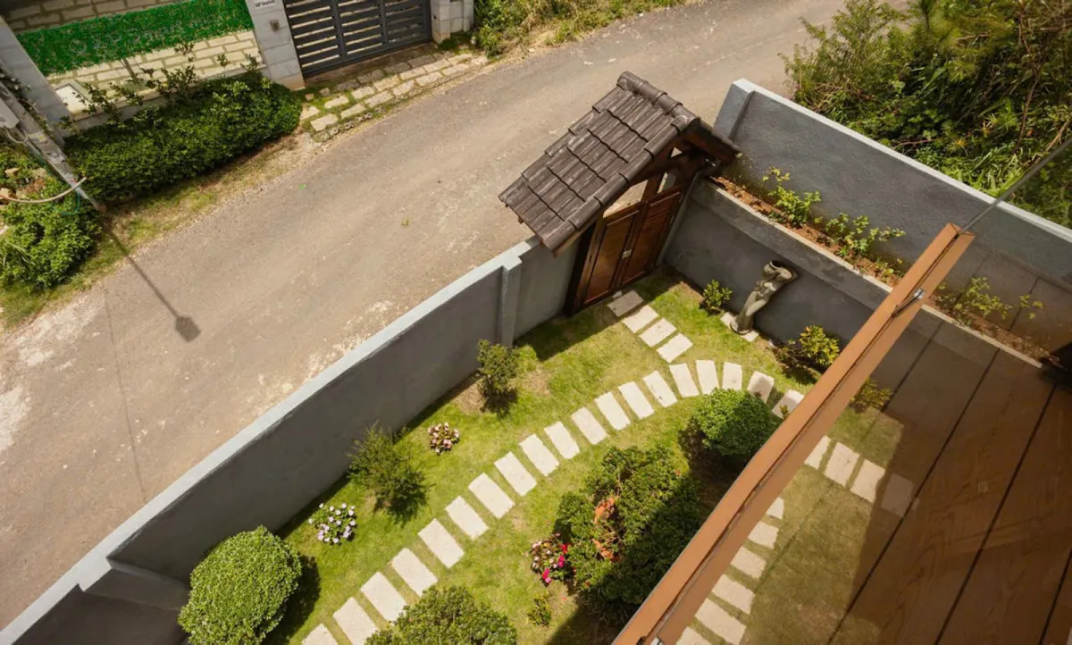 B37 Villa