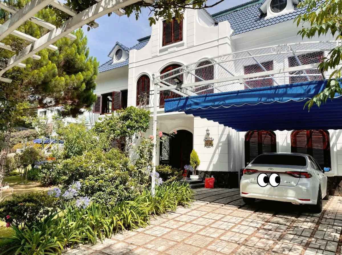 Villa 8.18