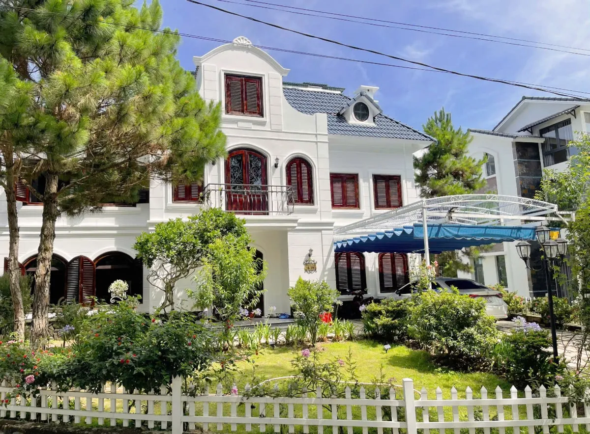 Villa 8.18