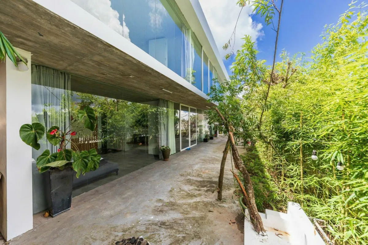 C5 Villa