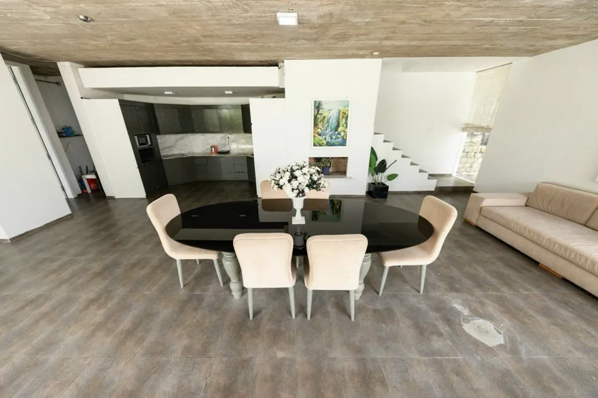 C5 Villa