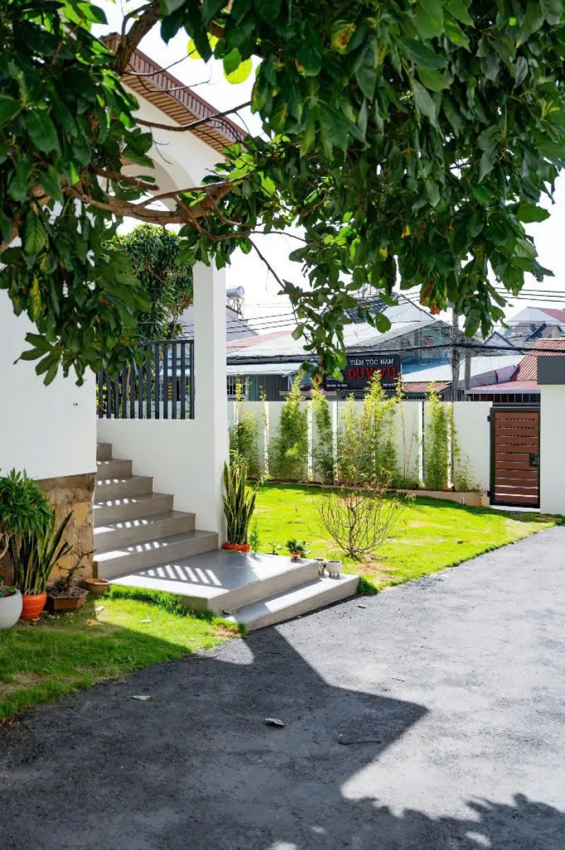 Lin Villa