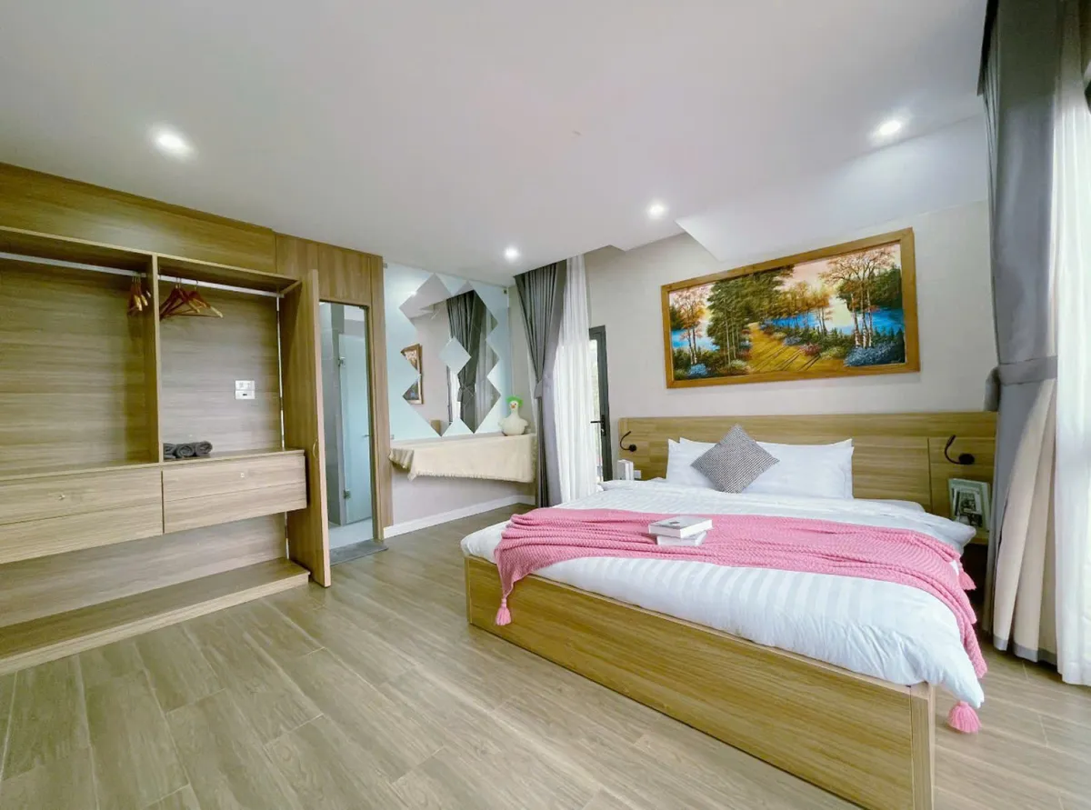 Lưng Đồi Dốc