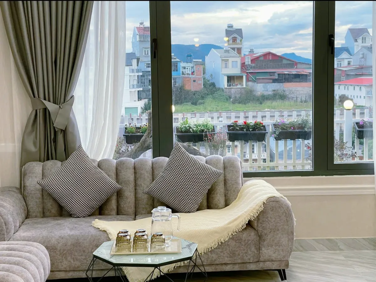 Lưng Đồi Dốc