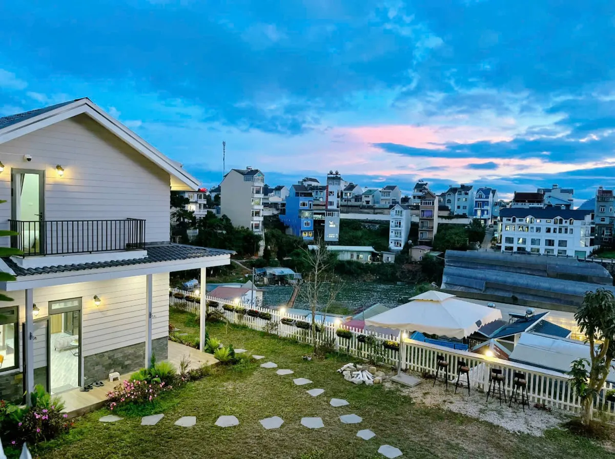 Lưng Đồi Dốc