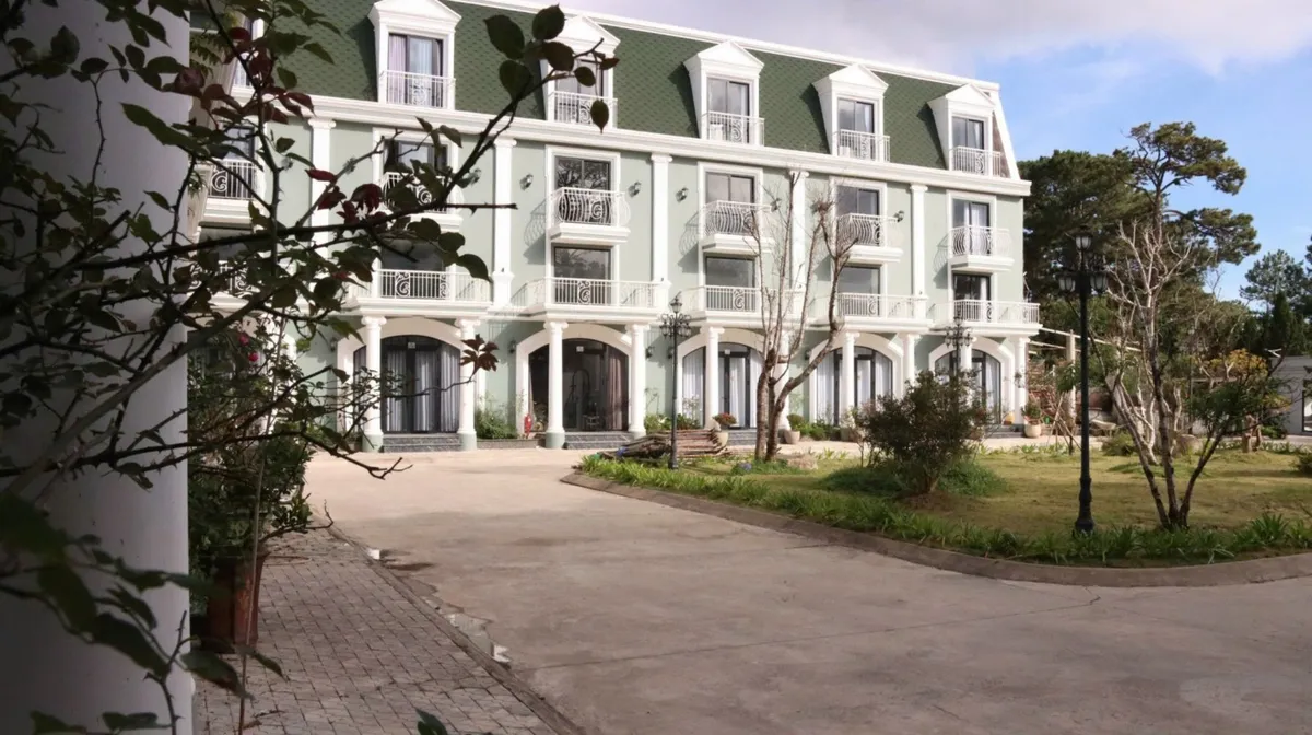 Villa Nam Hồ