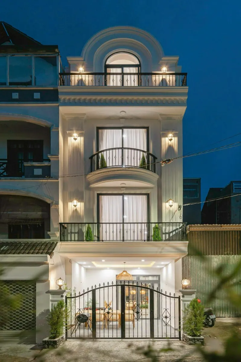 Min House