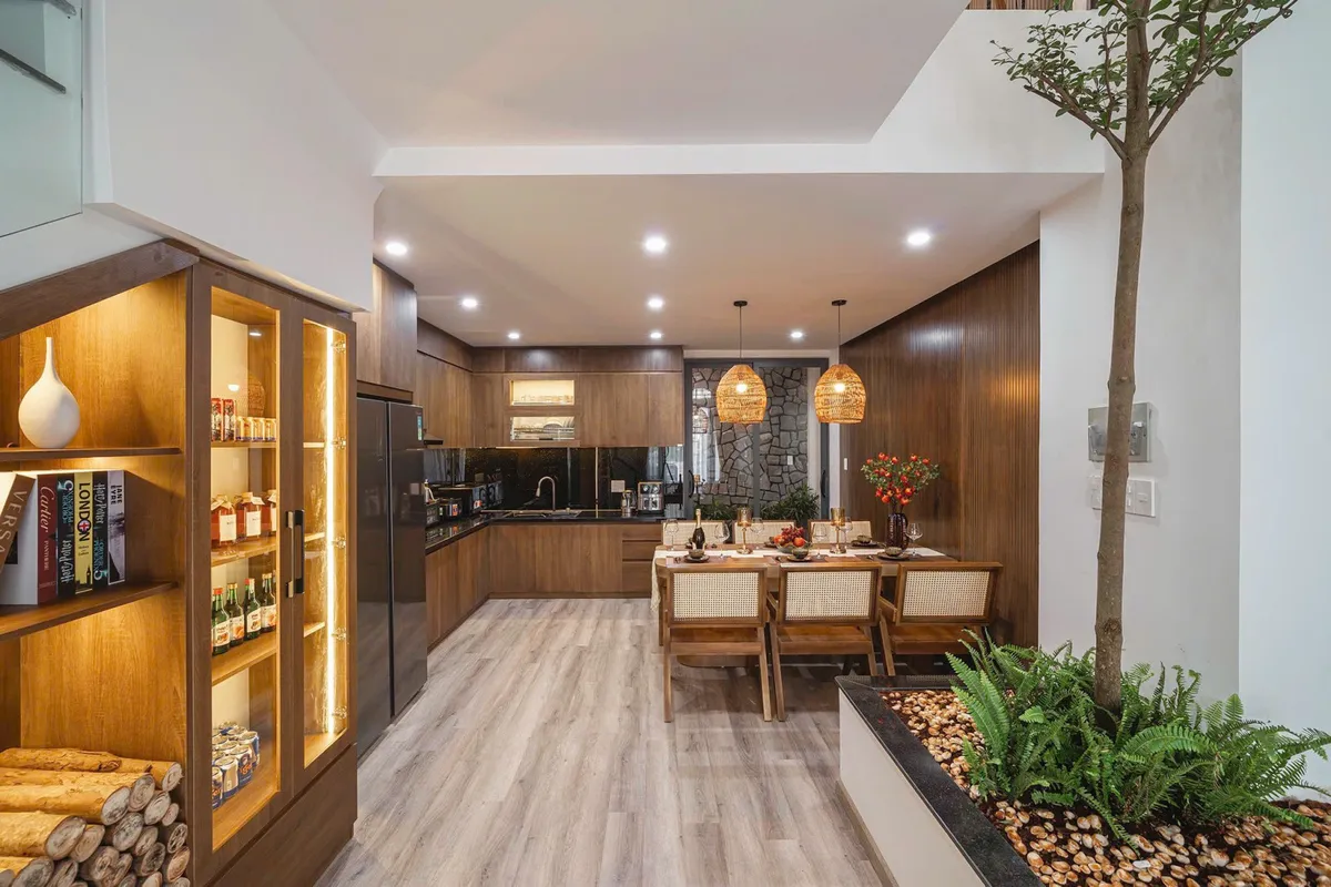 Min House