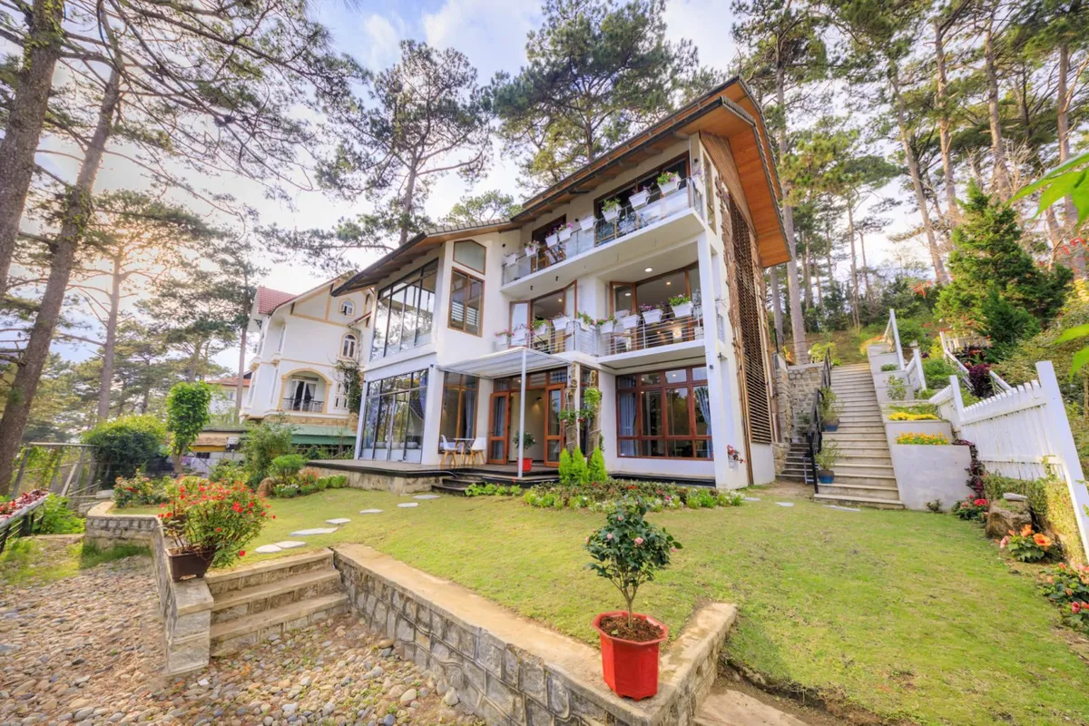Thái Nguyệt Villa