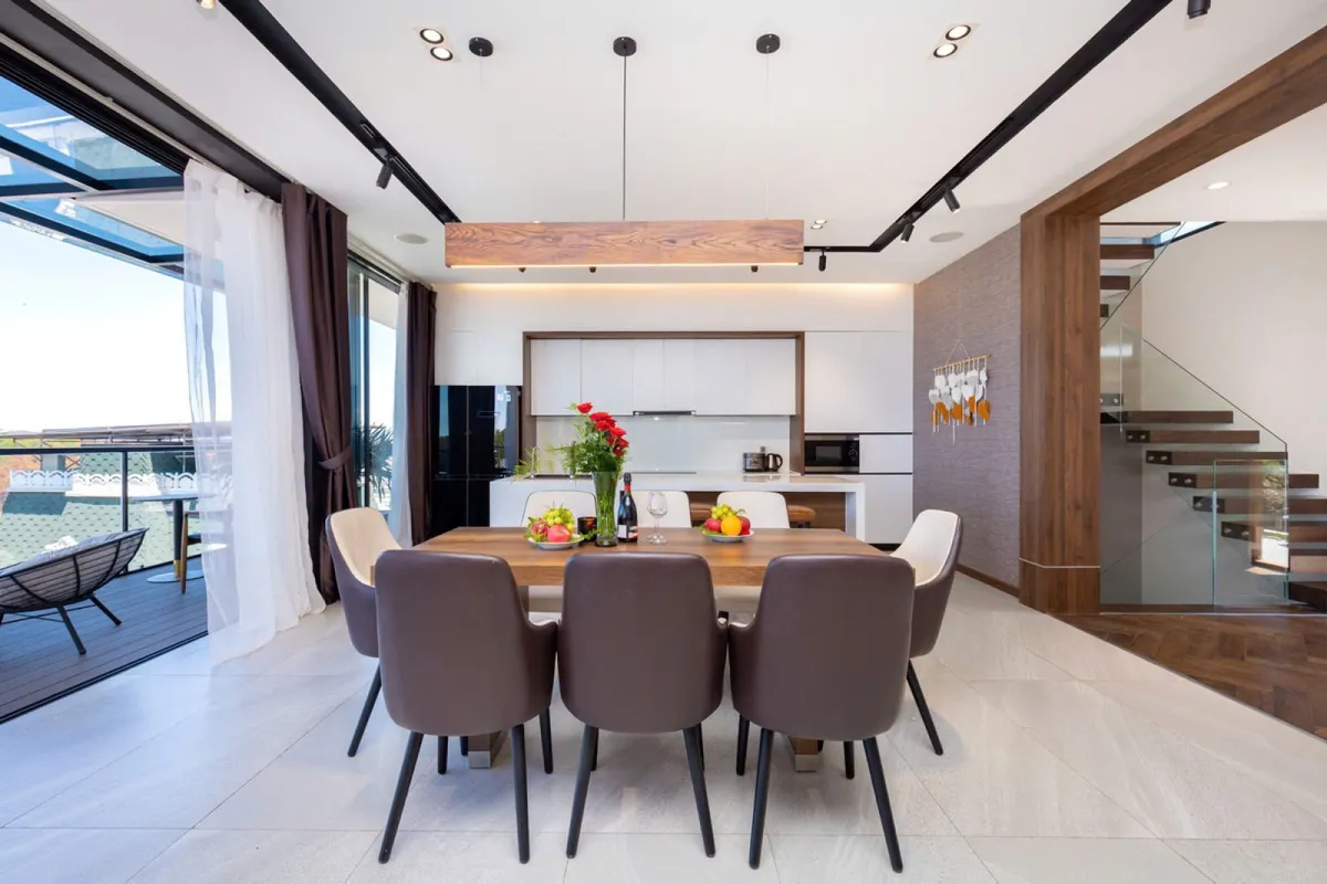 B12 Villa