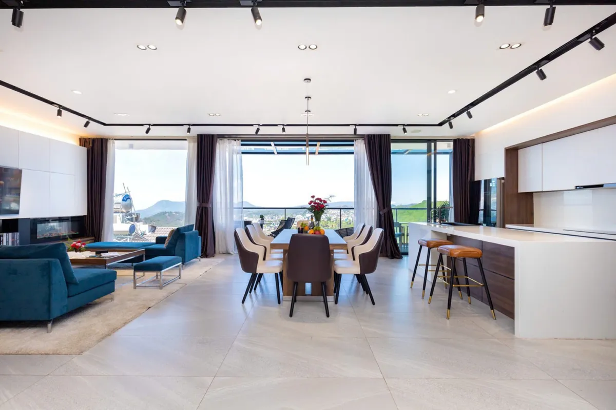 B12 Villa
