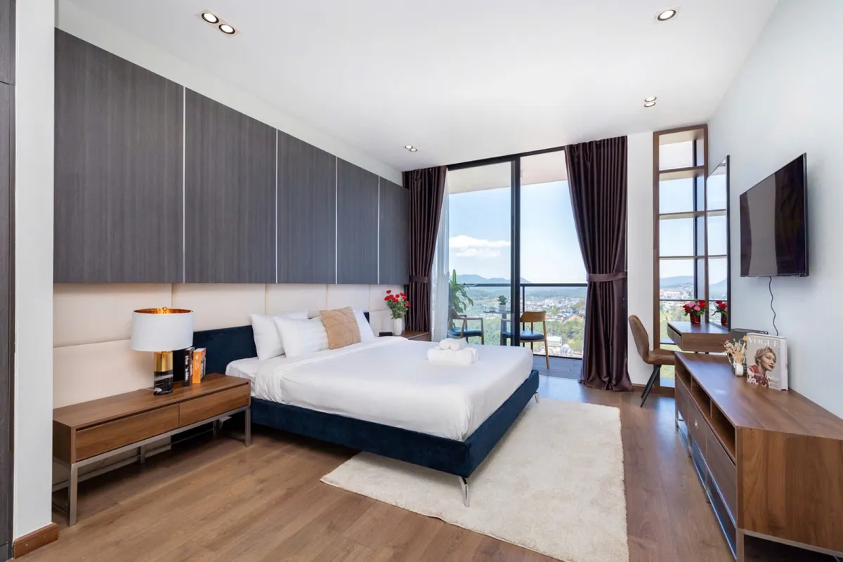 B12 Villa