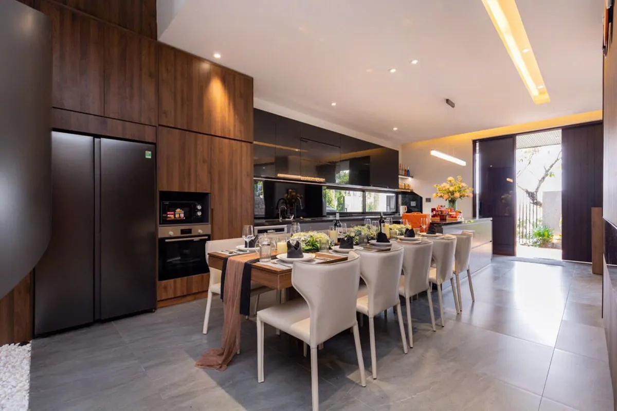 Amber Villa