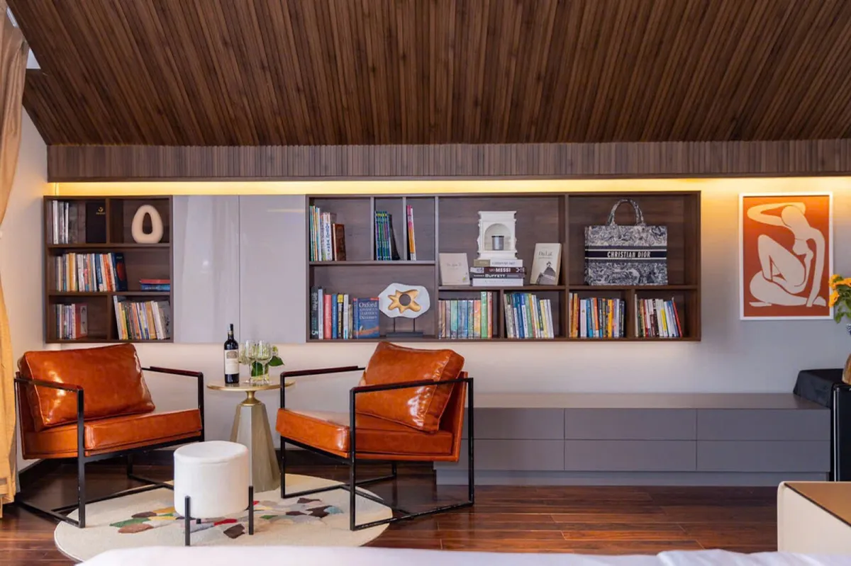 Amber Villa