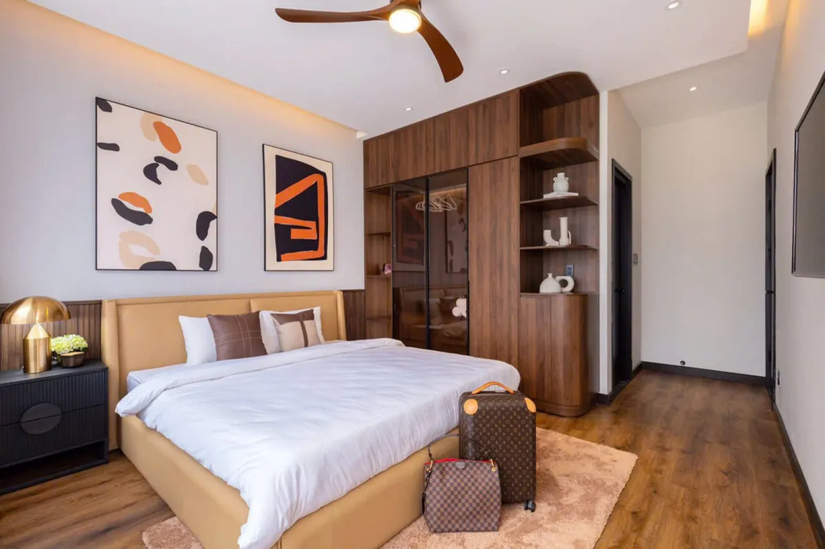 Amber Villa