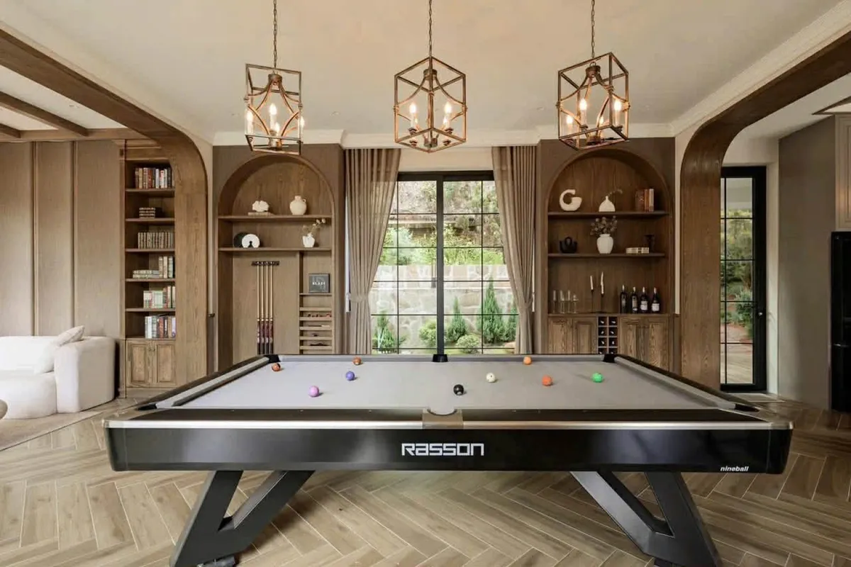 Mansion Rare